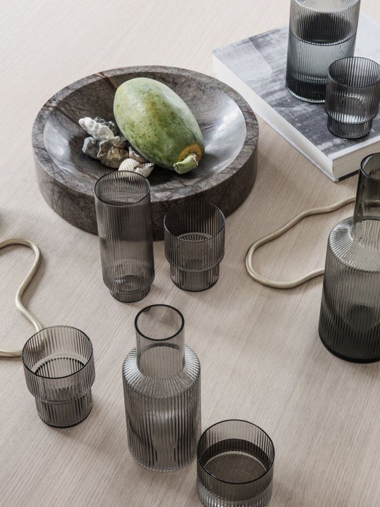 Графин Ripple Carafe Smoked Grey 0,9L